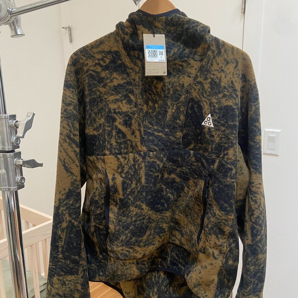 Nike Men’s Medium ACG Therma-FIT ‘Wolf Tree’ Hazel Pullover Hoodie New